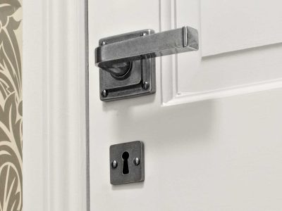 FD071-allendale-square-door-handles-square-rose-lifestyle-01